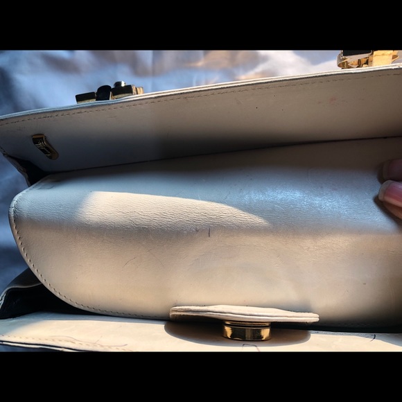 Authentic Salvatore Ferragamo - Picture 6 of 6